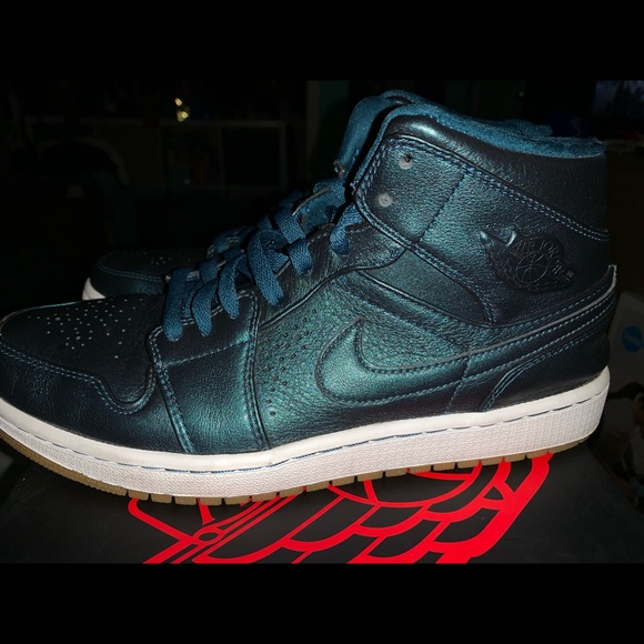 SOLD‼️ - Picture 3 of 6